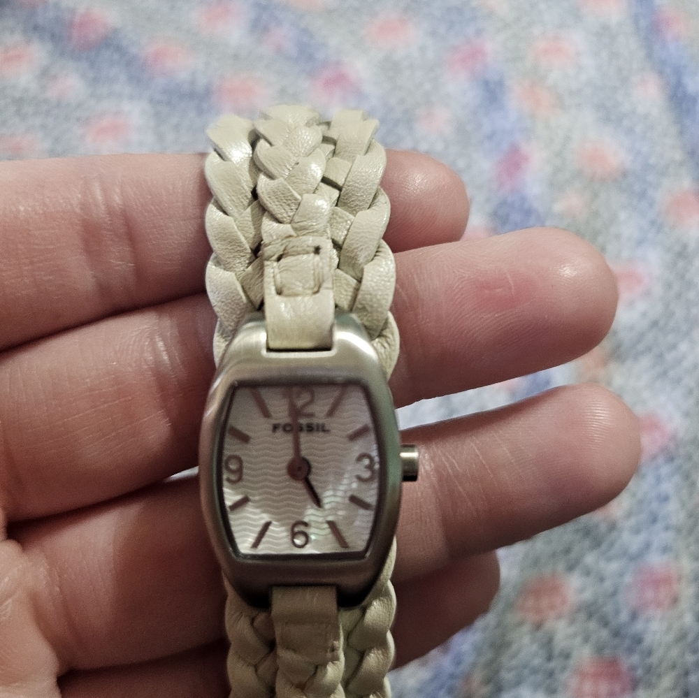 Fossil - Picture 2 of 3